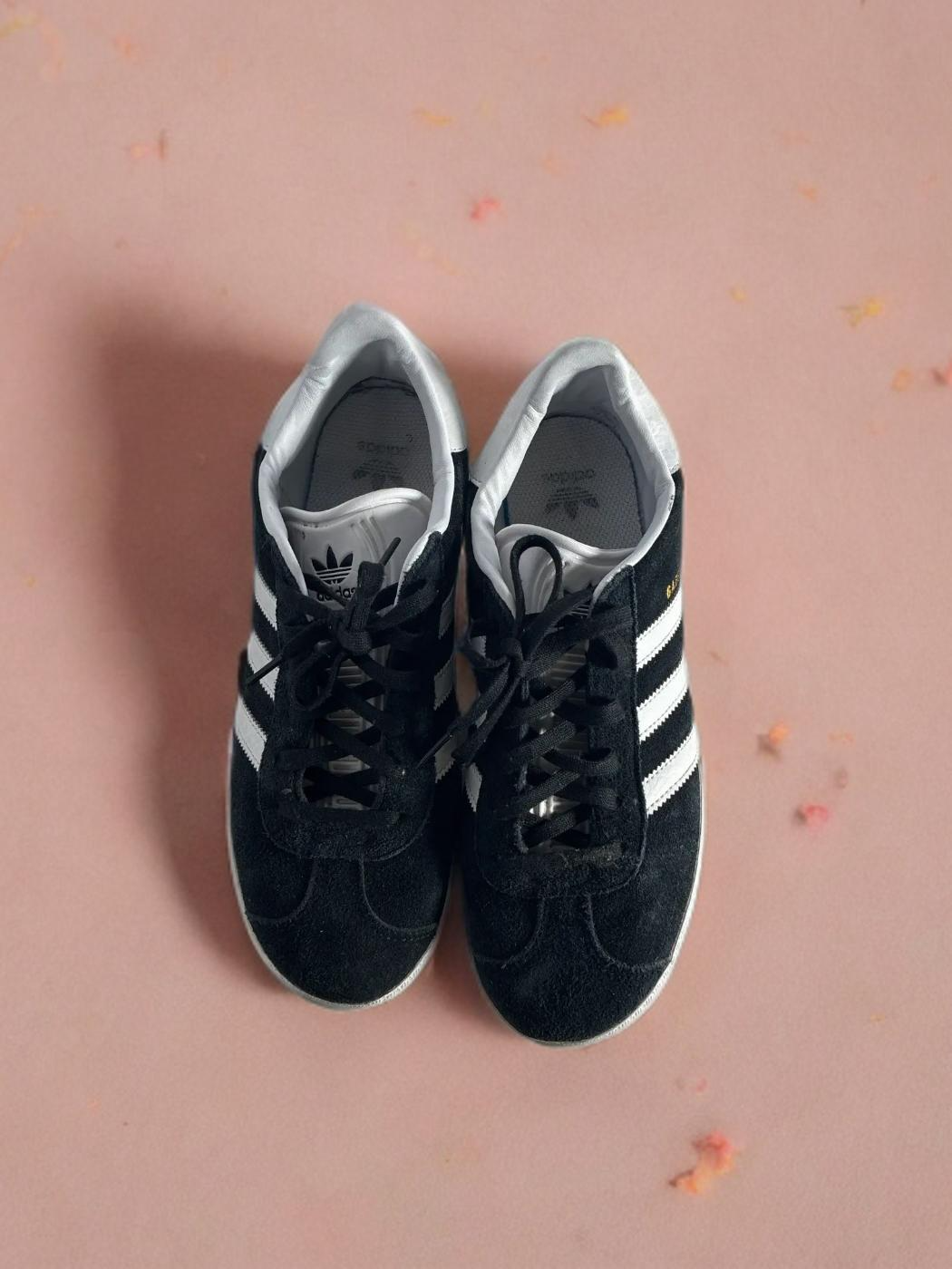 Vintage Adidas Shoes Black – Size 6 Girls