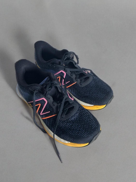 Vintage New Balance Shoes Blue – Size 8.5 Womens